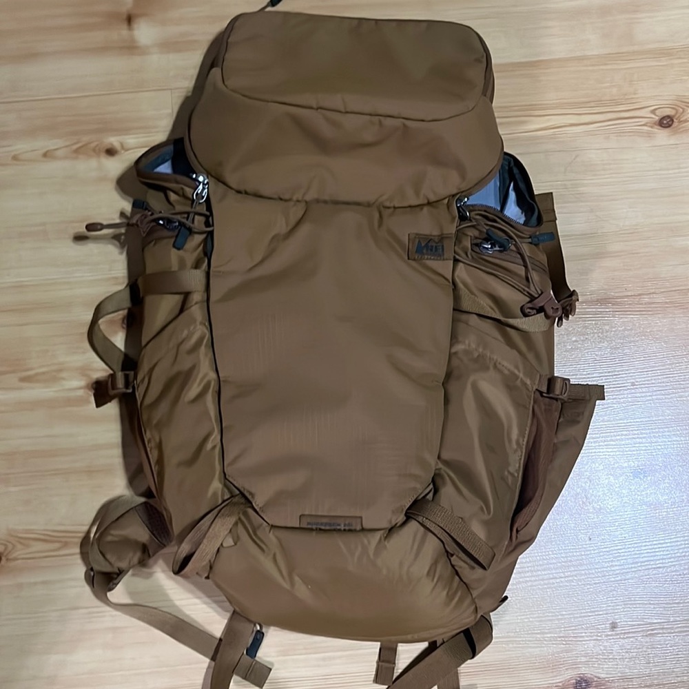 REI ruckpack 28L